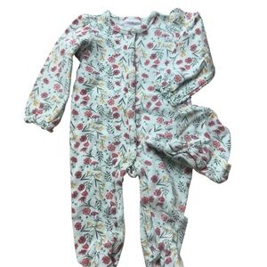 Laura Ashley Baby Floral Print 6-9M Button Up Sleeper with Matching Hat